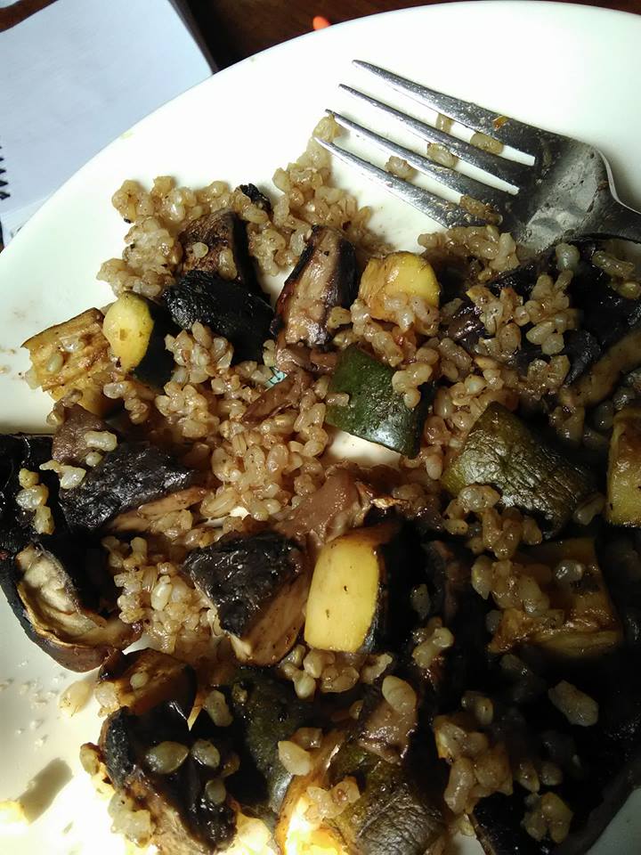BBQ Veggies & Tempeh with Brown Rice